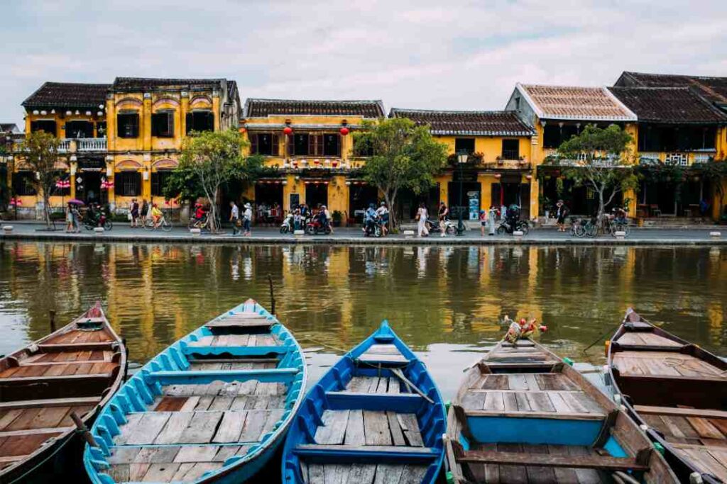 How safe is Vietnam to travel?